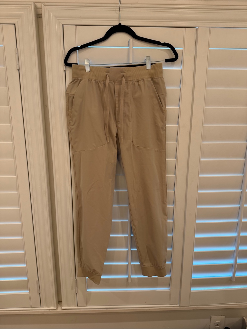 lululemon athletica Men's Khaki Drawstring Joggers